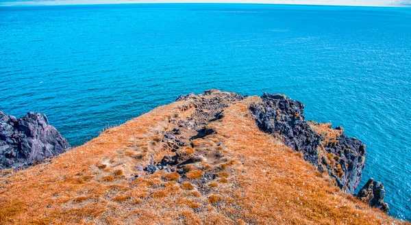 Belas Formações Costeiras Rochosas Londrangar Islândia — Fotografia de Stock