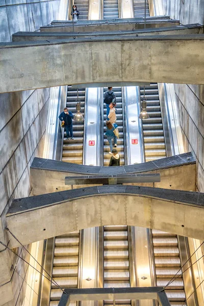Viena Áustria Agosto 2022 Escadaria Longa Escada Rolante Uma Estação — Fotografia de Stock