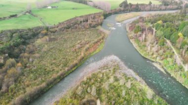 Nehir ikiye ayrılıyor, İHA 'dan hava görüntüsü..