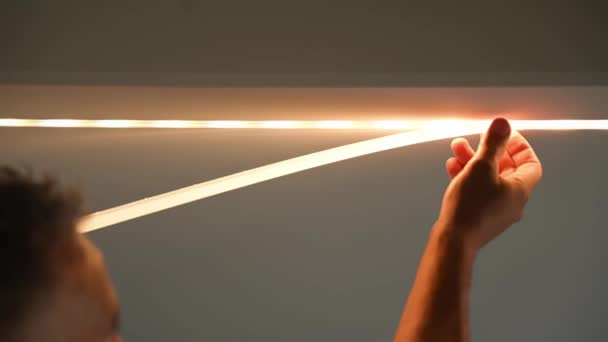 Led Strip Yellow Warm Light Light Installation Male Installer — 비디오