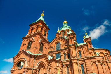 Güneşli bir günde Uspenski Katedrali, Helsinki.