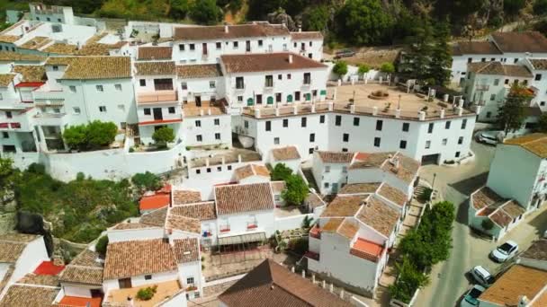 Zahara Sierra Andalusië Gezicht Vanuit Lucht Witgekalkte Huizen Met Roest — Stockvideo