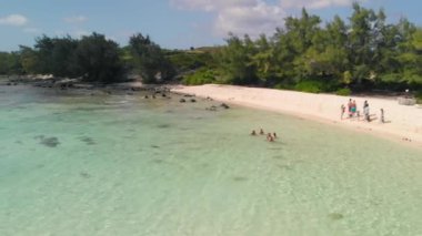 Gabriel Adası, Mauritius. Güneşli bir günde İHA 'dan hava görüntüsü.