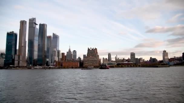Skyline Moderno Midtown Manhattan Desde Barco Movimiento Río Hudson — Vídeos de Stock