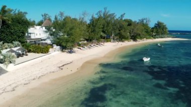 Mauritius 'taki Mont Choisy plajının hava manzarası..