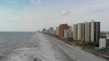Güney Carolina sahilindeki Myrtle Beach binalarının hava manzarası..