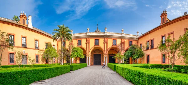 Panoramisch Uitzicht Ingang Van Real Alcazar Sevilla Spanje — Stockfoto