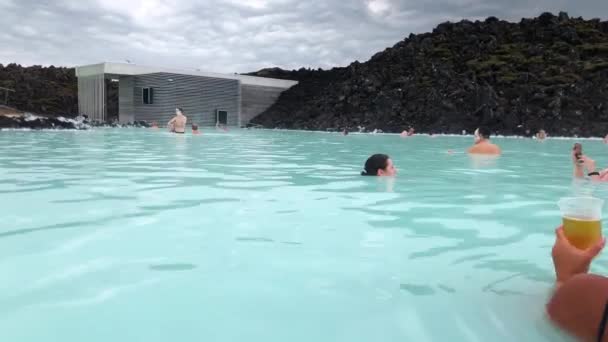 Reykjavik 아이슬란드 2019 Blue Lagoon은 유명한 명소입니다 — 비디오