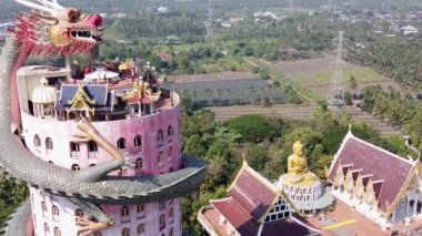 Sam Phran Bölgesindeki Wat Samphran Ejder Tapınağı - Nakhon Pathom Eyaleti, Bangkok, Tayland.