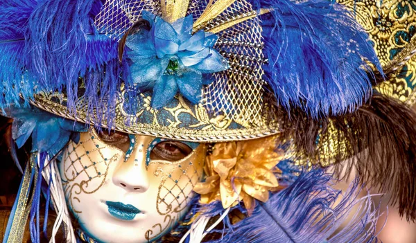 Venice Italy February 8Th 2015 People Masquerading Famous Venice Carnival — Photo
