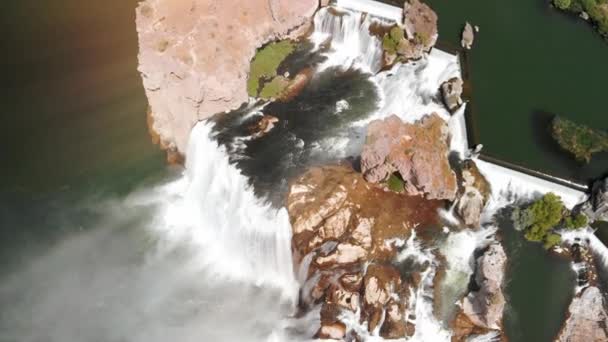 ツインフォールズ アイダホ州 アメリカのショショーニ滝の上空からの眺め — ストック動画