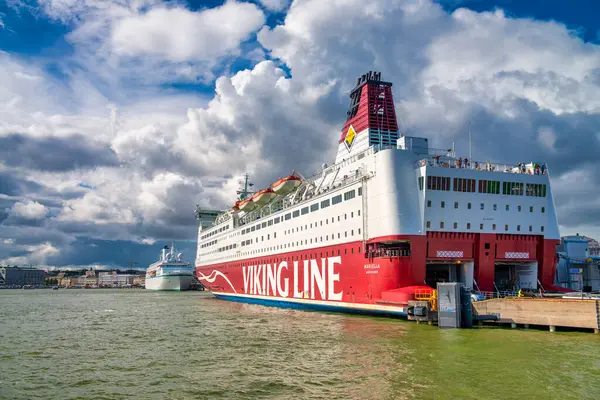 Helsingfors Finland Juli 2017 Kryssningsfartyg Stadshamnen — Stockfoto