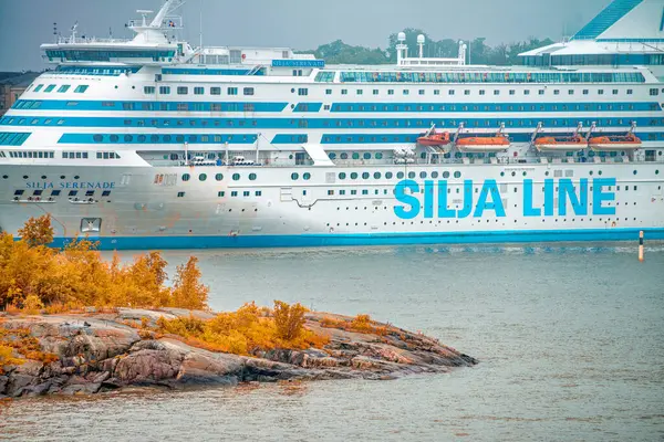 Helsinki Finland Juli 2017 Helsinki Cruiseschip Een Bewolkte Zomerdag Vanuit — Stockfoto