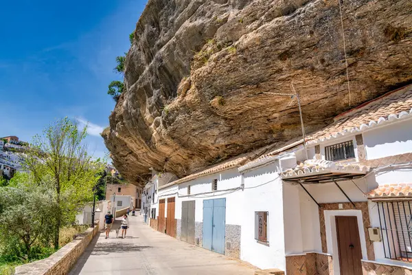 Setenil Las Bodegas Espanja Huhtikuuta 2023 Tyypillinen Andalucialainen Kylä Jossa — kuvapankkivalokuva