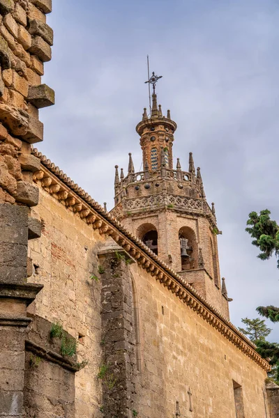 Iglesia Ronda Pueblo Moro Español — Foto de Stock