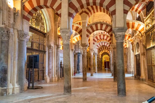 Mezquita Bahasa Spanyol Untuk Masjid Cordoba Adalah Sebuah Katedral Dan — Stok Foto