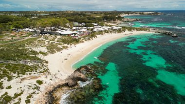 Rottnest Adası, Avustralya 'daki Bathurst Deniz Feneri' nin hava manzarası..
