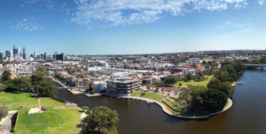 Perth, Avustralya 'daki Claise Brook ve Mardalup Park' ın havadan görüntüsü