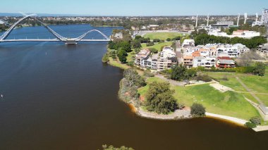 Perth, Avustralya 'daki Claise Brook ve Mardalup Park' ın havadan görüntüsü