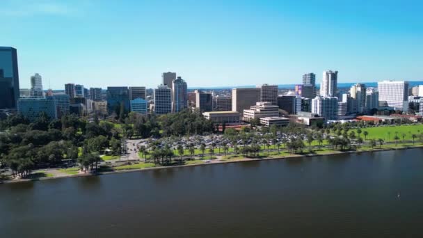 澳大利亚珀斯城市景观和天鹅河的空中景观 — 图库视频影像
