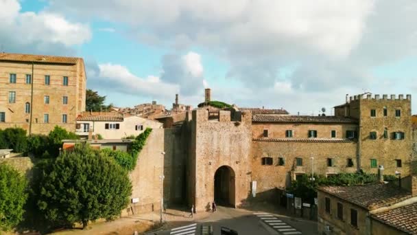 Αεροφωτογραφία Του Volterra Μια Μεσαιωνική Πόλη Της Τοσκάνης Ιταλία — Αρχείο Βίντεο