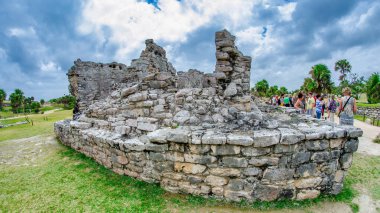 Tulum Maya bulutlu bir günde Meksika 'yı mahvediyor.