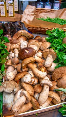 Londra 'da jübile pazarı yemekleri.