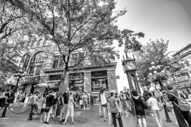 Vancouver, Kanada - 10 Ağustos 2017: Güneşli bir günde Çin Mahallesi 'nin renkli buidlings' i.