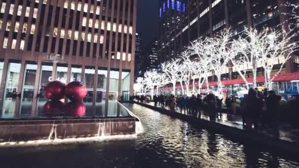 Νεα Υορκη Δεκεμβριοσ 2018 Χριστουγεννιάτικες Μπάλες Κατά Μήκος Της Πέμπτης — Αρχείο Βίντεο
