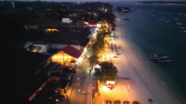 Gili Trawangan, Lombok 'un gece hava görüntüsü.