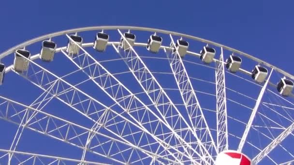Brisbane Austrálie Srpna 2009 Ferris Wheel Sunny Day — Stock video
