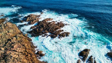 Kanal Kayalıkları 'nın sahil şeridi, Yellingup, Margaret Nehri Bölgesi.