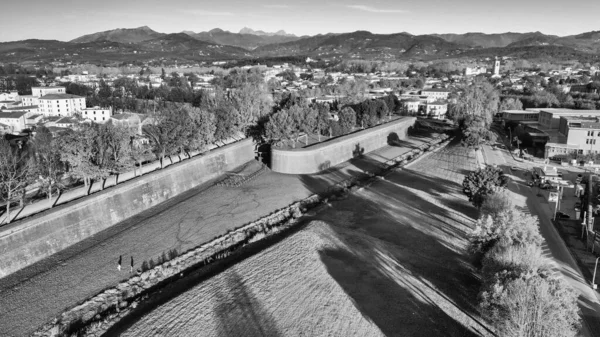 ルッカ中世の町 トスカーナの空想的な眺め イタリア — ストック写真