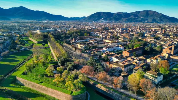 Vista Aérea Lucca Ciudad Medieval Toscana Italia —  Fotos de Stock