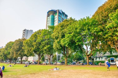 Günbatımında Stanley Park 'tan Vancouver.