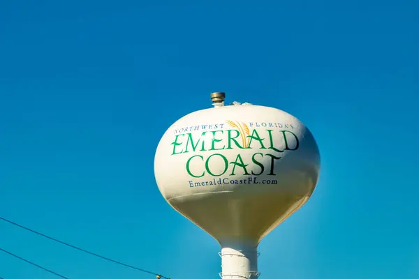 Florida Usa Februari 2016 Emerald Cost Verkeersbord Tegen Lucht — Stockfoto