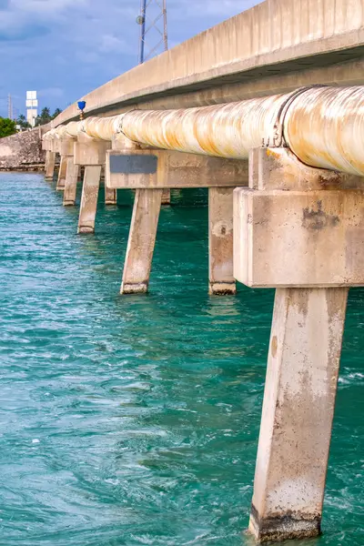 Florida 'daki Denizaşırı Karayolu Köprüsü