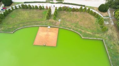 Avusturya, Viyana 'daki Gloriette binasından Schonbrunn Parkı' nın havadan görünüşü.