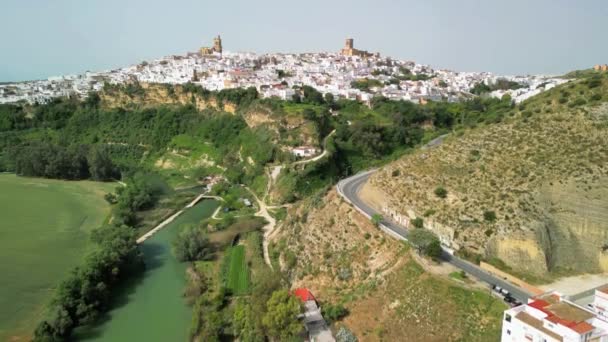 Arcos Frontera Andalusia 西班牙 装饰着锈蚀屋顶的粉刷房屋的空中景观 — 图库视频影像