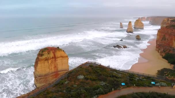 Panoramatické Letecké Focení Dvanácti Apoštolů Pobřeží Dronu Soumraku Austrálie — Stock video