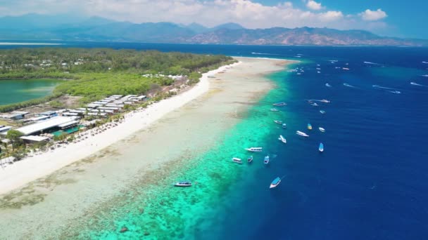 Güneşli Bir Günde Endonezya Nın Gili Meno Kıyı Şeridinin Inanılmaz — Stok video