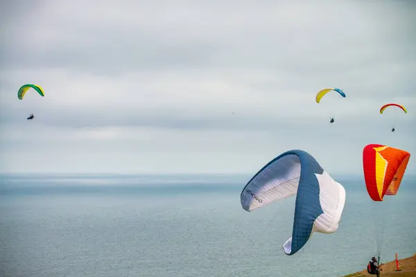 San Diego July 2017 Paragliders Float Jolla Shores Black Beach — Stock Photo, Image
