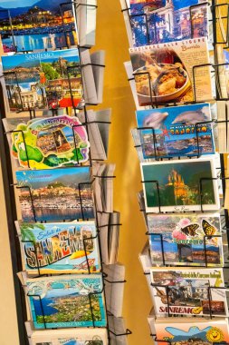 Sanremo, İtalya - 30 Aralık 2023: Şehir Kartpostallı Sokak.