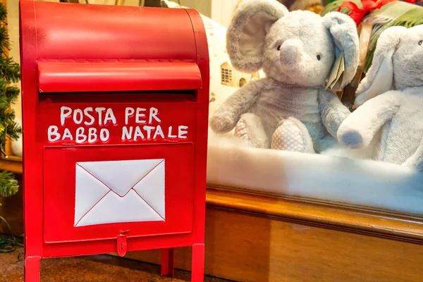 Santa Post Box Front Italian Shop — Stock Photo, Image