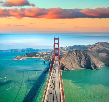 San Francisco Golden Gate köprü havadan görünümü.