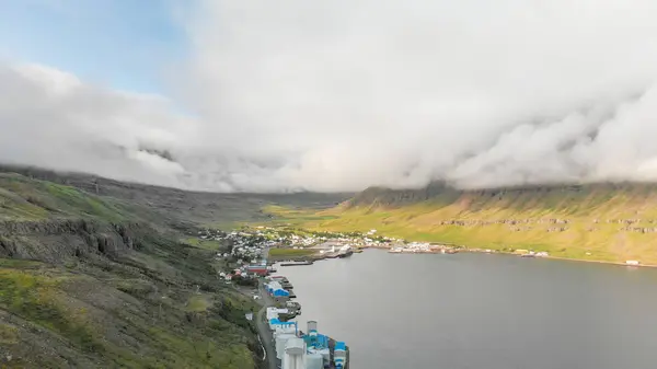 Widok Powietrza Seydisfjordur Małe Miasteczko Przy Fiordach Północno Wschodniej Części — Zdjęcie stockowe