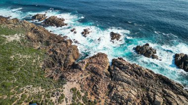 Kanal Kayalıkları 'nın sahil şeridi, Yellingup, Margaret Nehri Bölgesi.