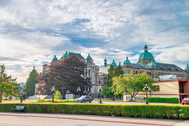 Vancouver Adası, Kanada - 14 Ağustos 2017: Güneşli bir günde Victoria Binaları.