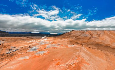Myvatn, İzlanda. Hver - Namafjall Jeotermal Alanındaki Kaplıcaların Hava Görünümü.