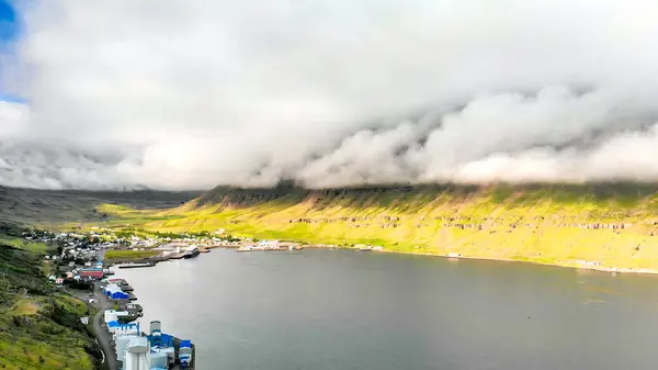 Εναέρια Άποψη Του Seydisfjordur Μια Μικρή Πόλη Από Φιόρδ Στο — Φωτογραφία Αρχείου